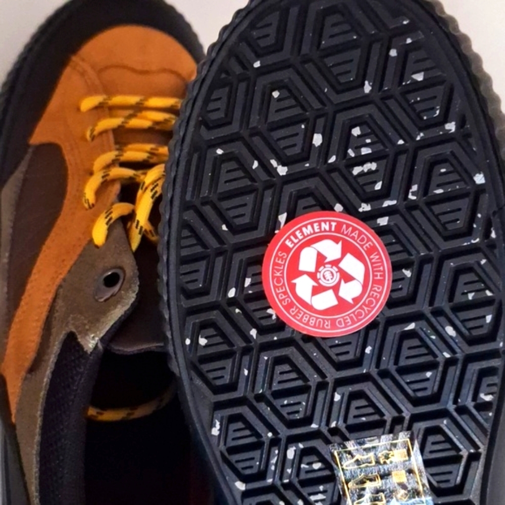 Element sneakers sued, rubber sole, with pull strip in the back NEW!!! - Picture 5 of 7